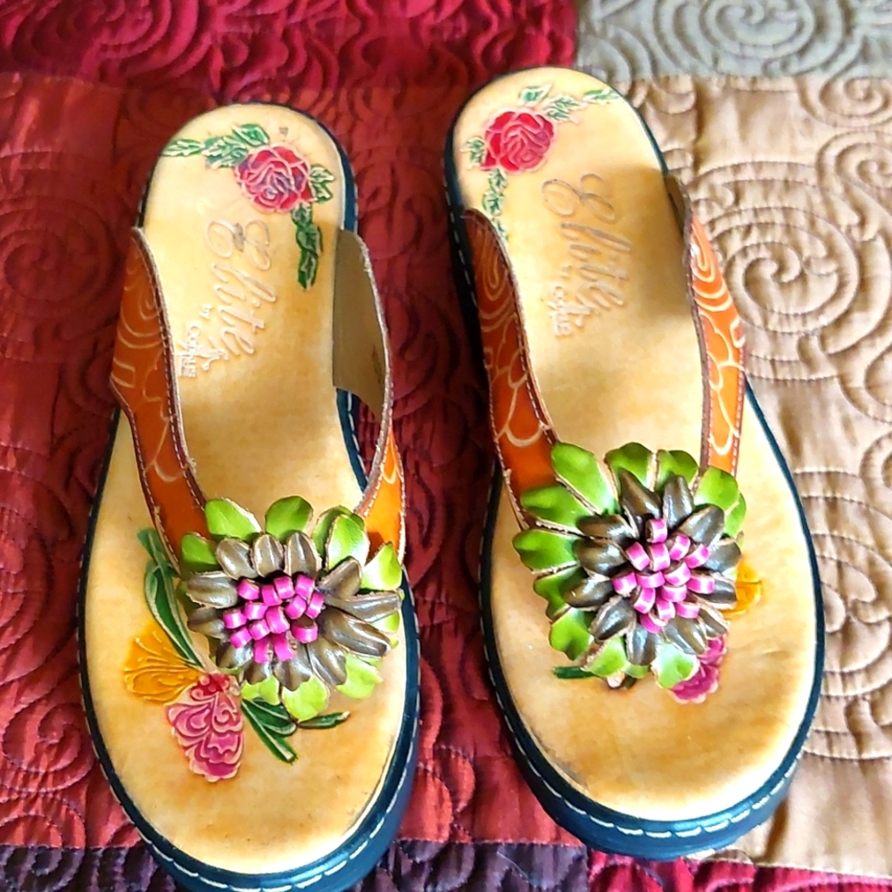 Aren't they cute? Brand new never worn elite by corkeys